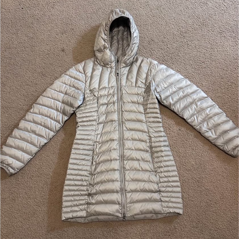 Eddie Bauer Women's Metallic Gray Puffer Jacket